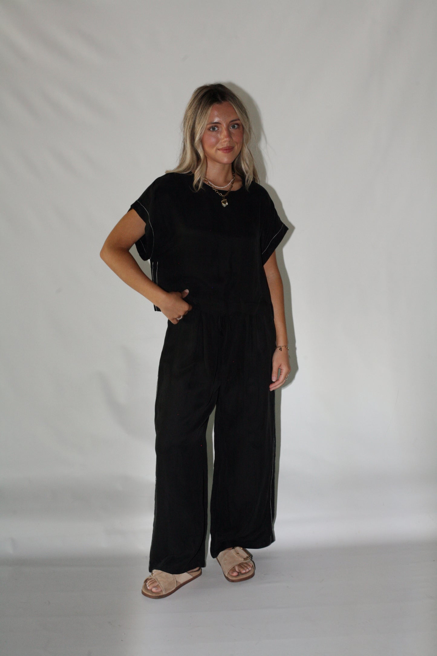 Straight Shot Pants- Black
