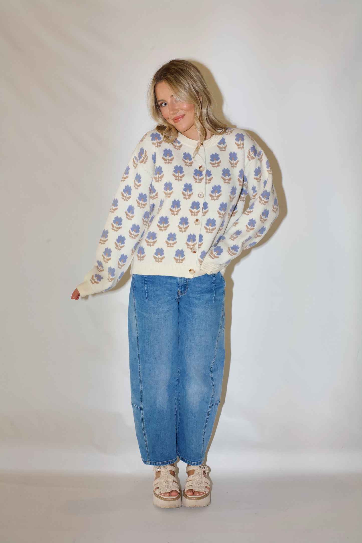 Campus Core Floral Cardi- Cream/Blue