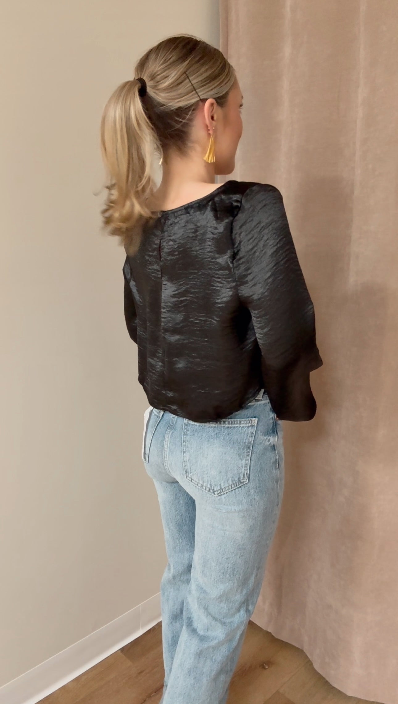 Soiree Top- Black