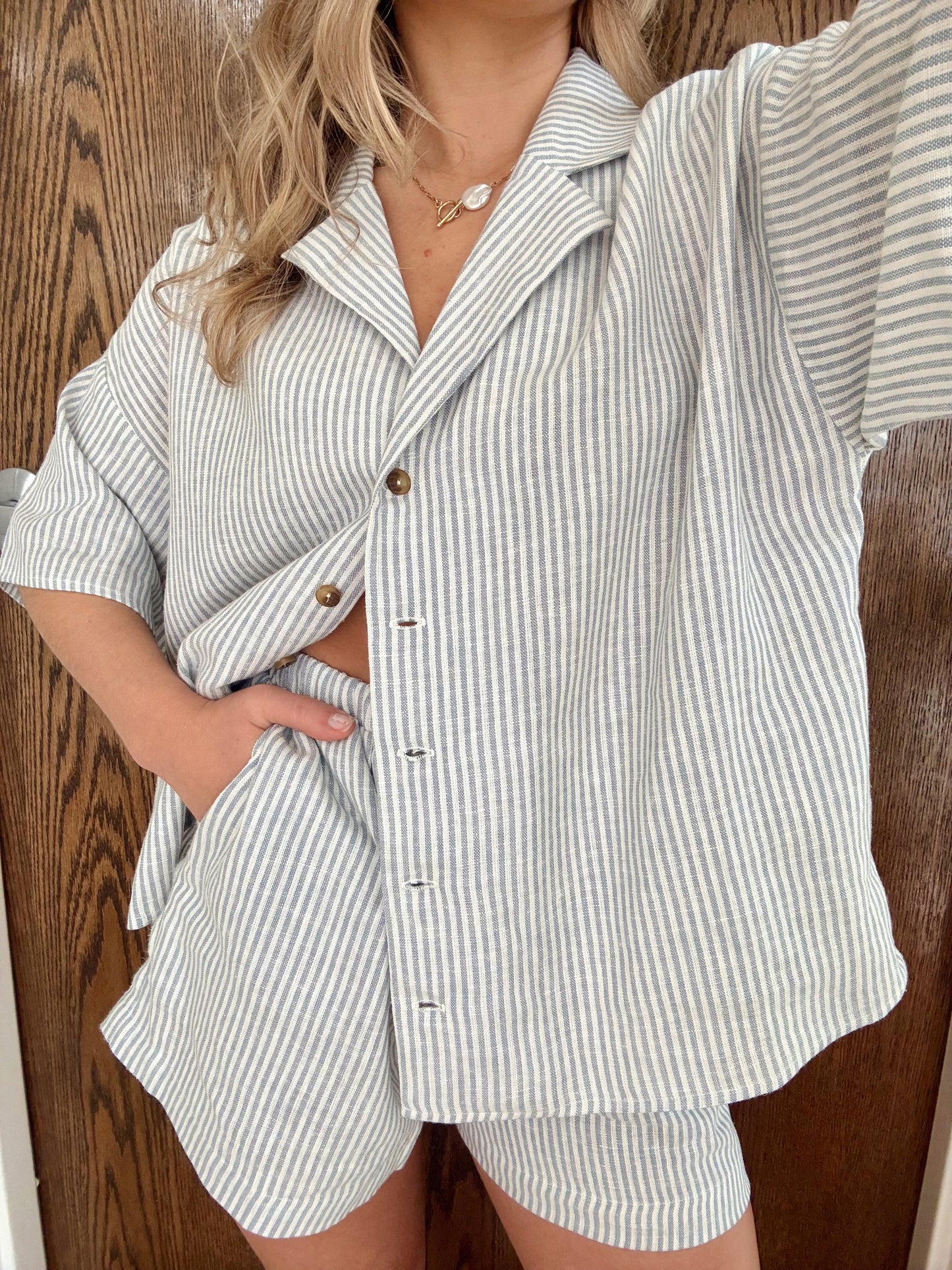 Jupiter Short Sleeve Button-Up- Blue/White