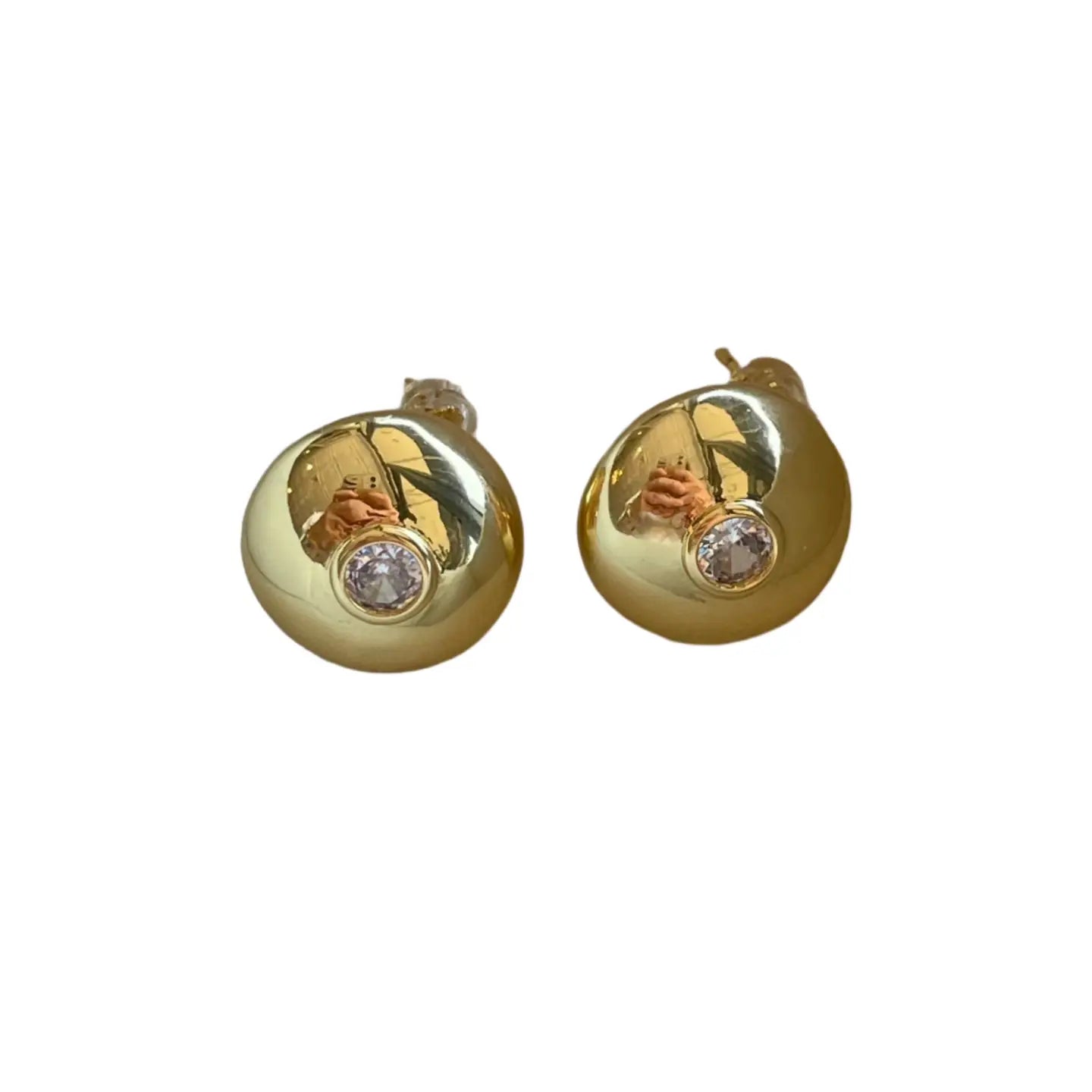 Millie Studs- Airotciv by Victoria