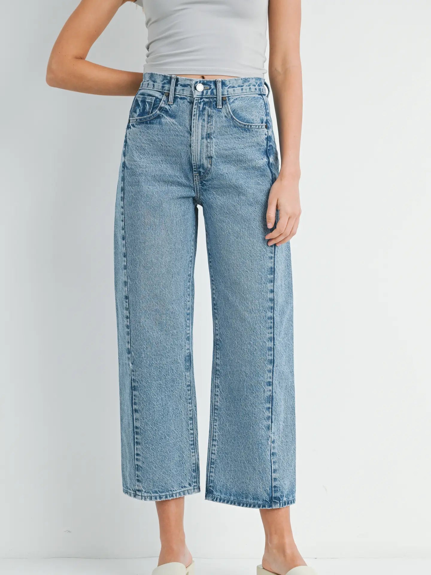 Bailey Barrel Jean Twist- Medium Wash