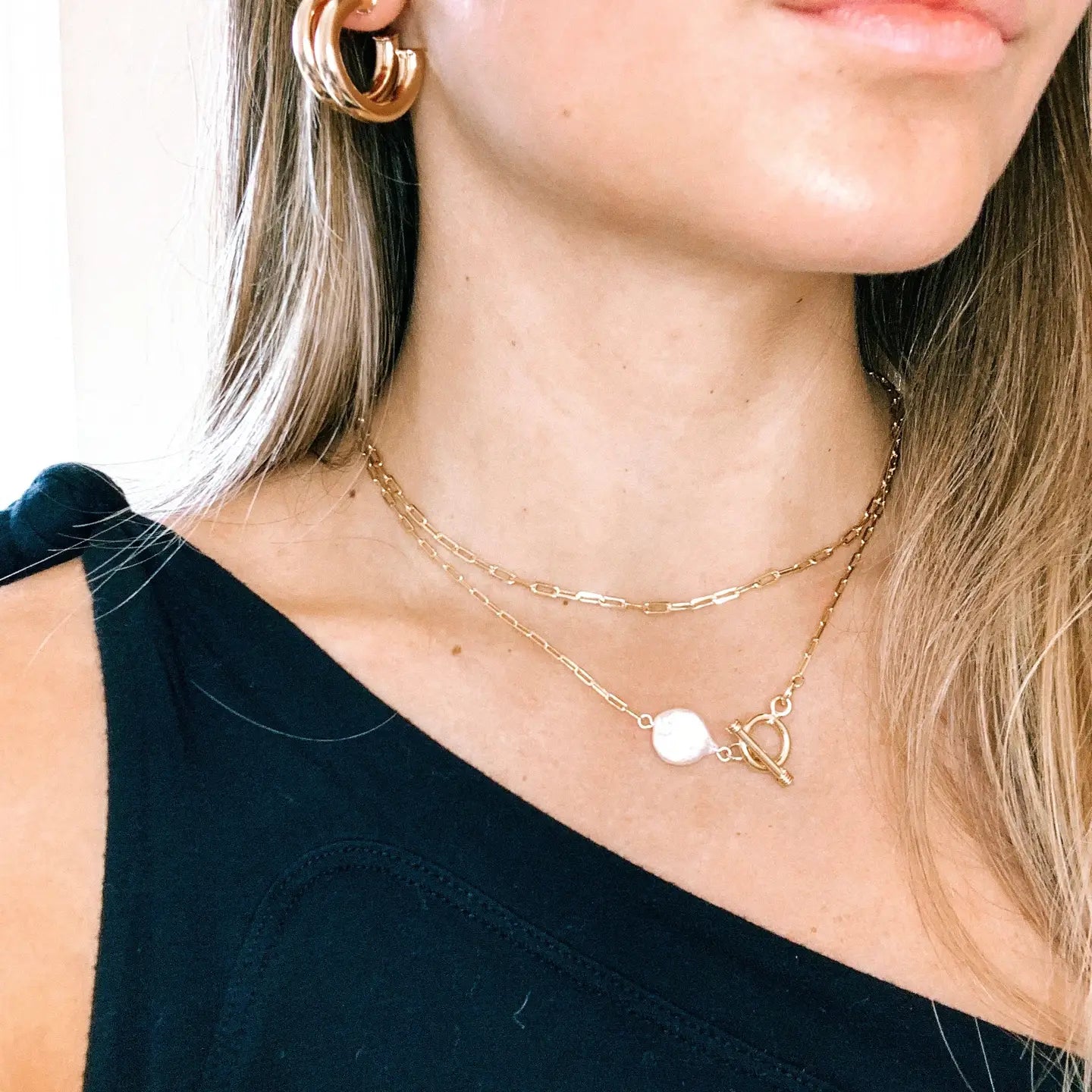 Chérie Toggle Necklace- Airotciv by Victoria