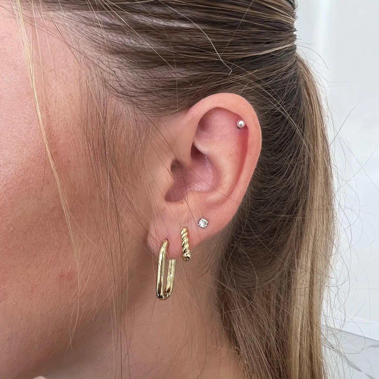 Mirabelle Hoops- Airotciv by Victoria