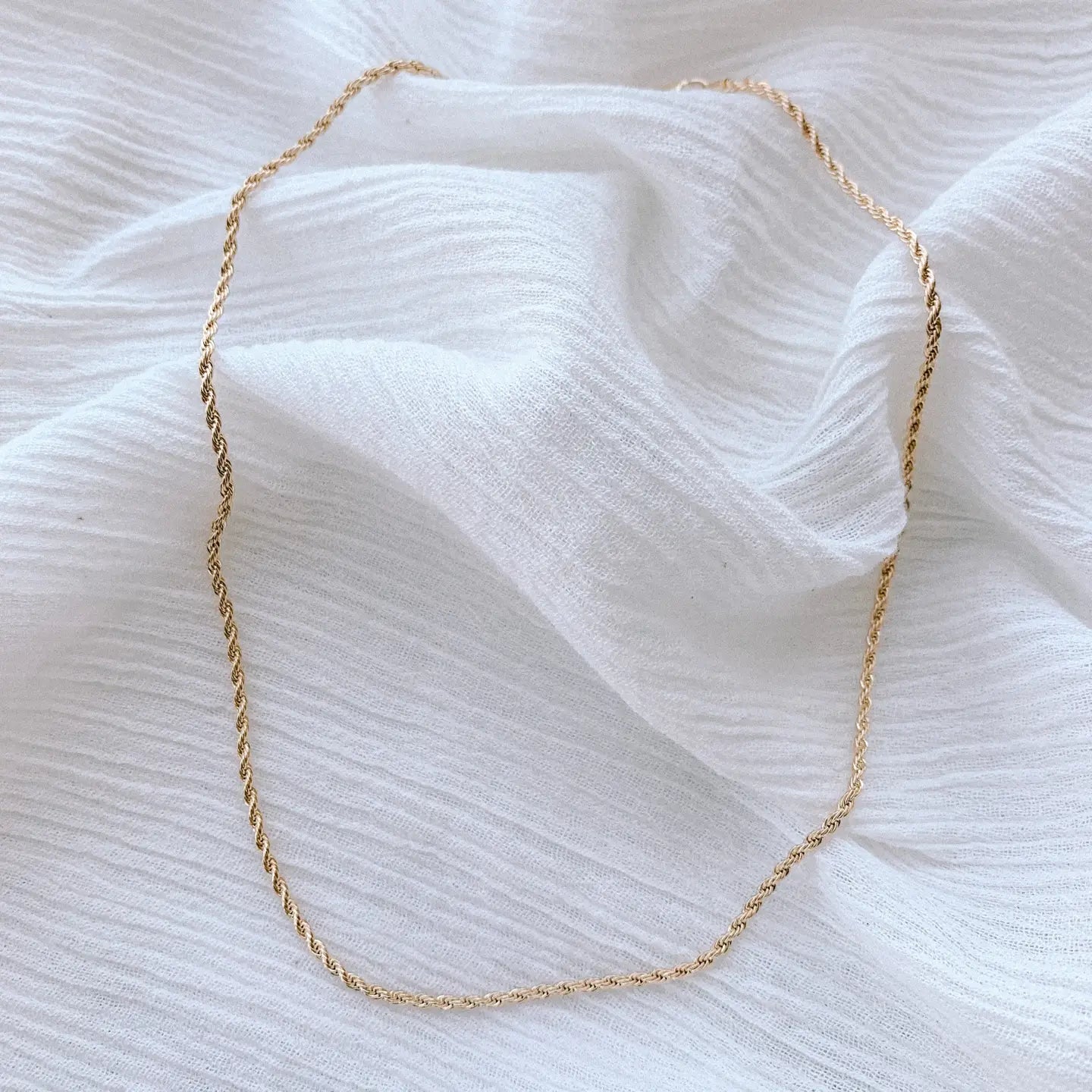 Paola Twist Chain- Airotciv by Victoria