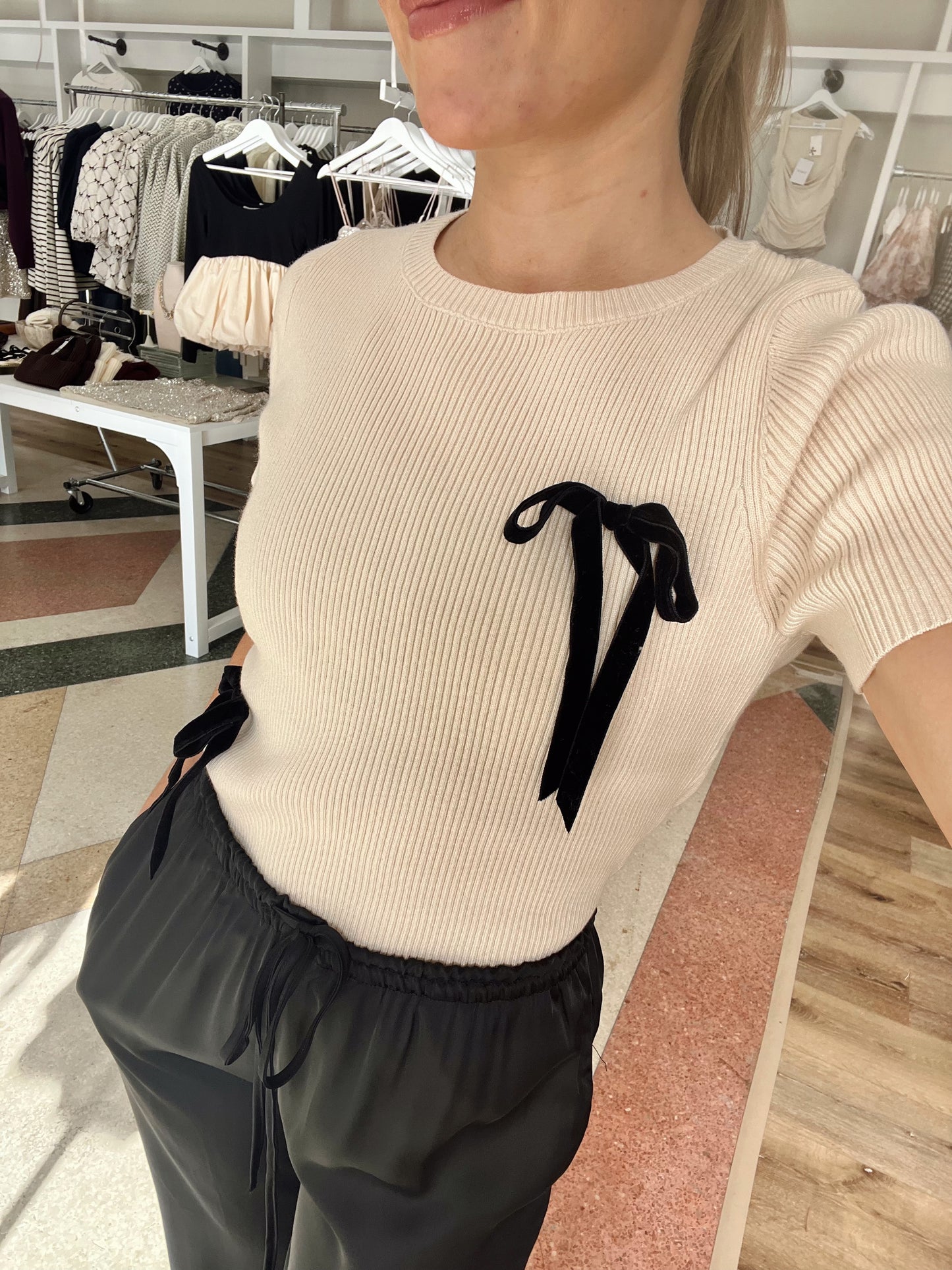 Renee Bow Top- Cream/Black