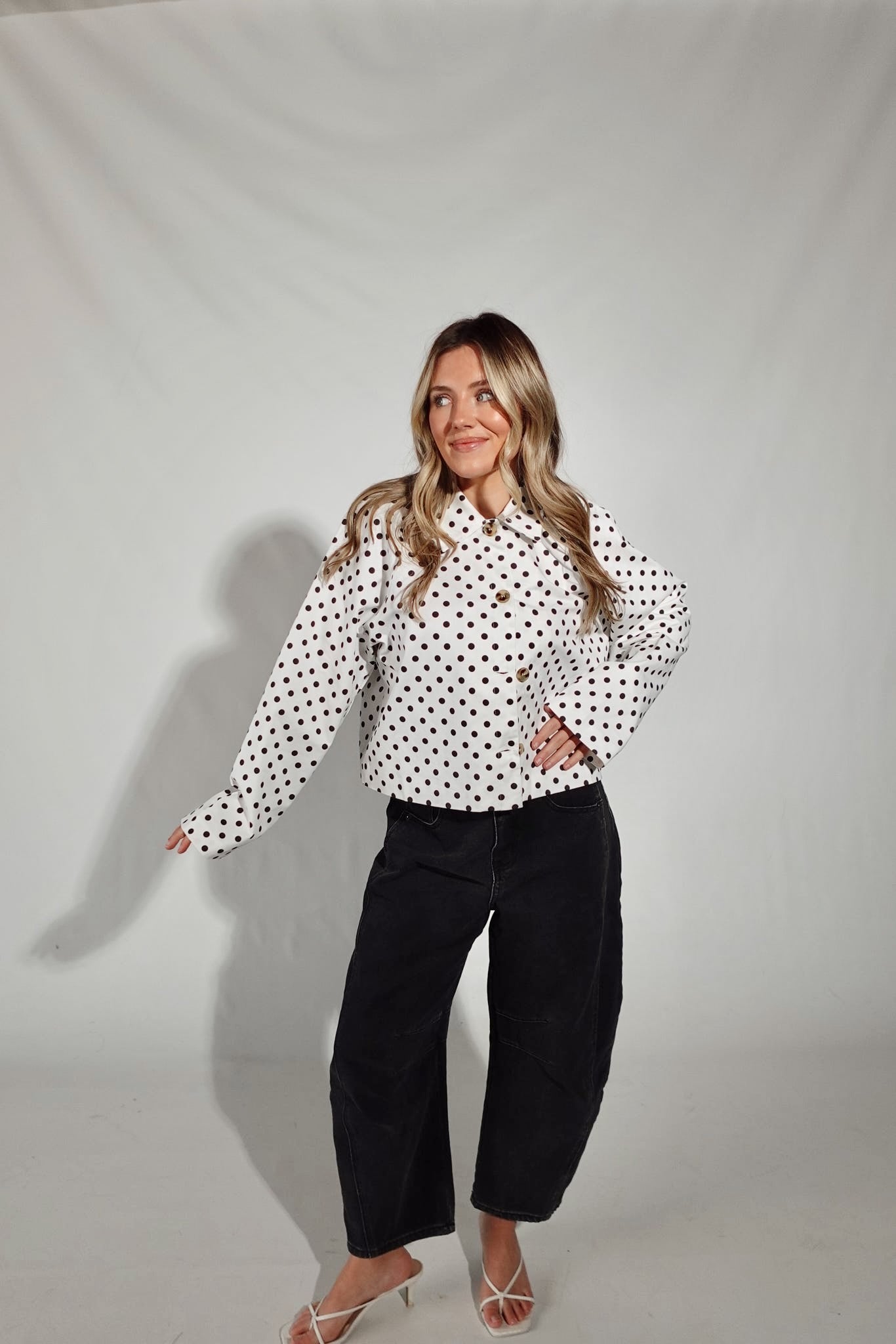 Miss Dotty Jacket-White/Black