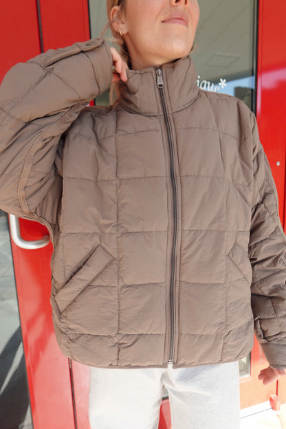 Pippa Packable Puffer Jacket- Fossil