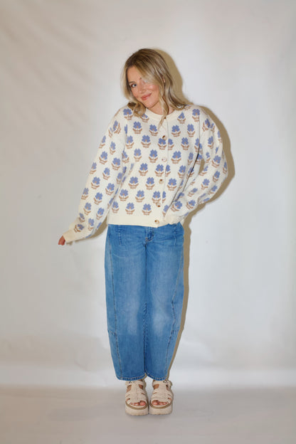 Campus Core Floral Cardi- Cream/Blue