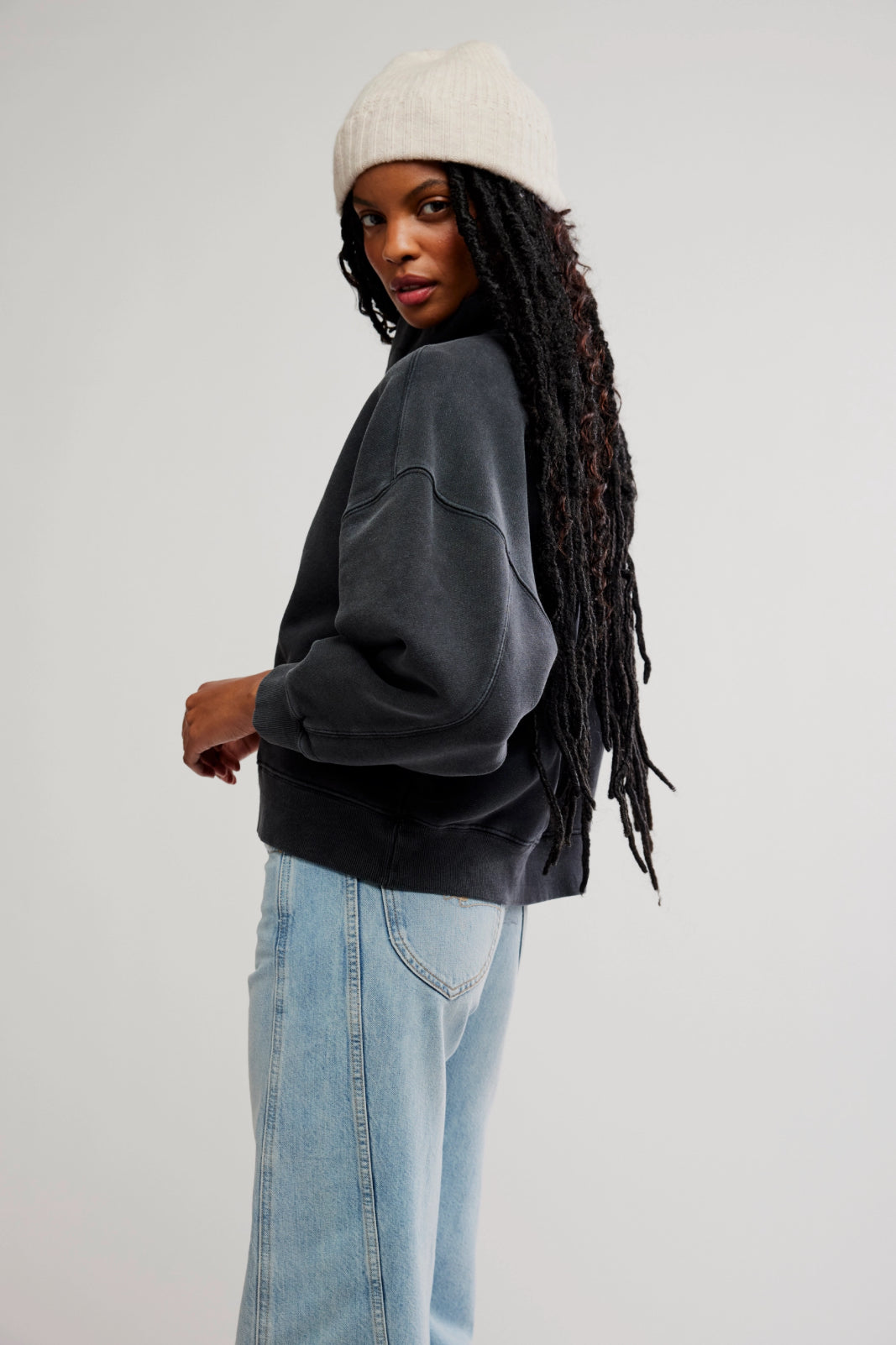 Timeless Pullover- Black