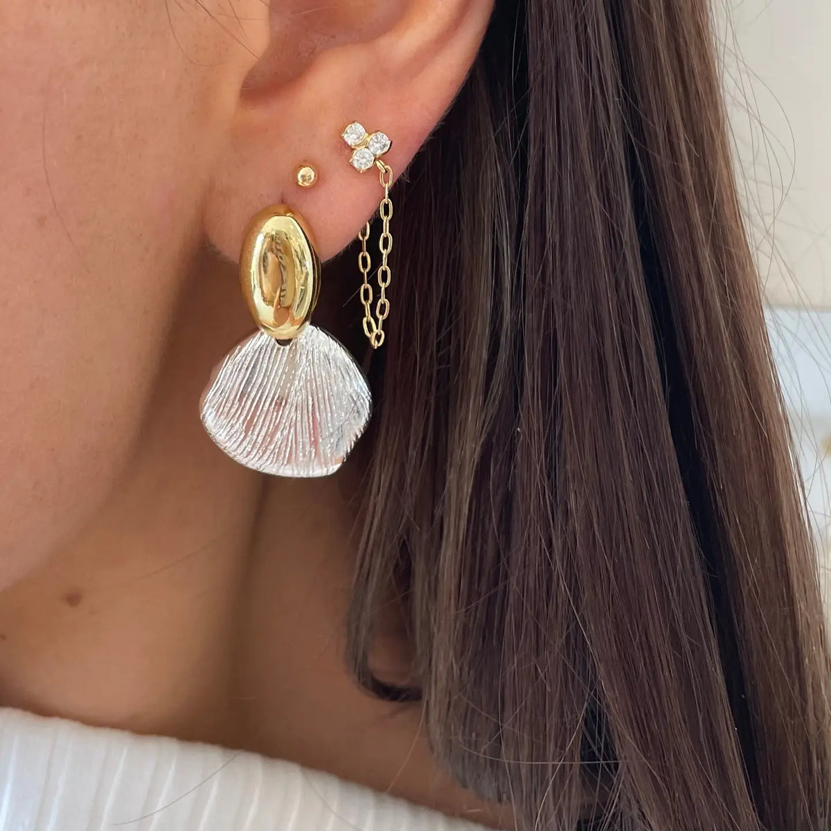 Zinnia Contrast Drop Studs