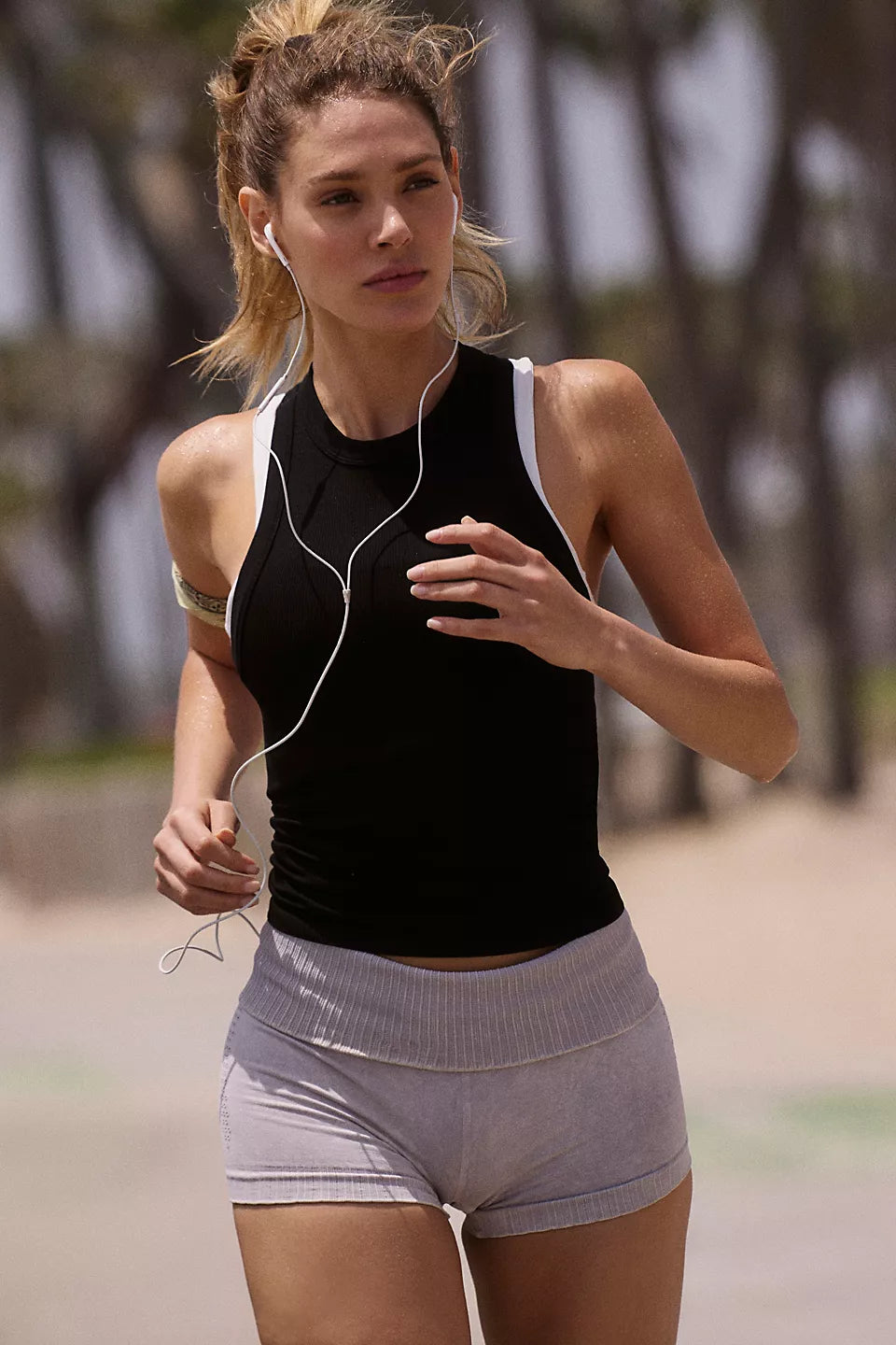 Dynamite Tank- Black