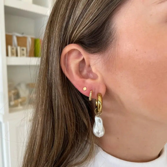 Gold Circle Studs- Airotciv by Victoria