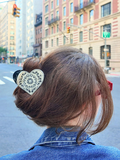Paisley Heart Claw Clip-Black/White