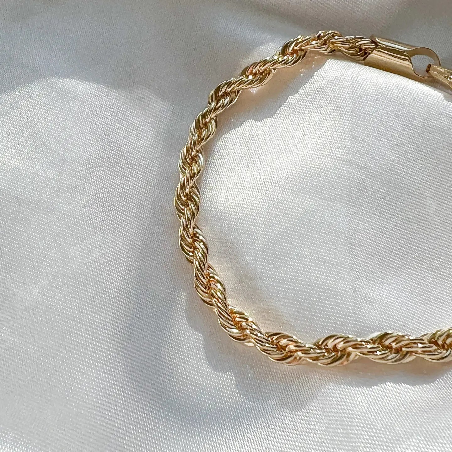 Piper Twist Chain Bracelet- Airotciv by Victoria